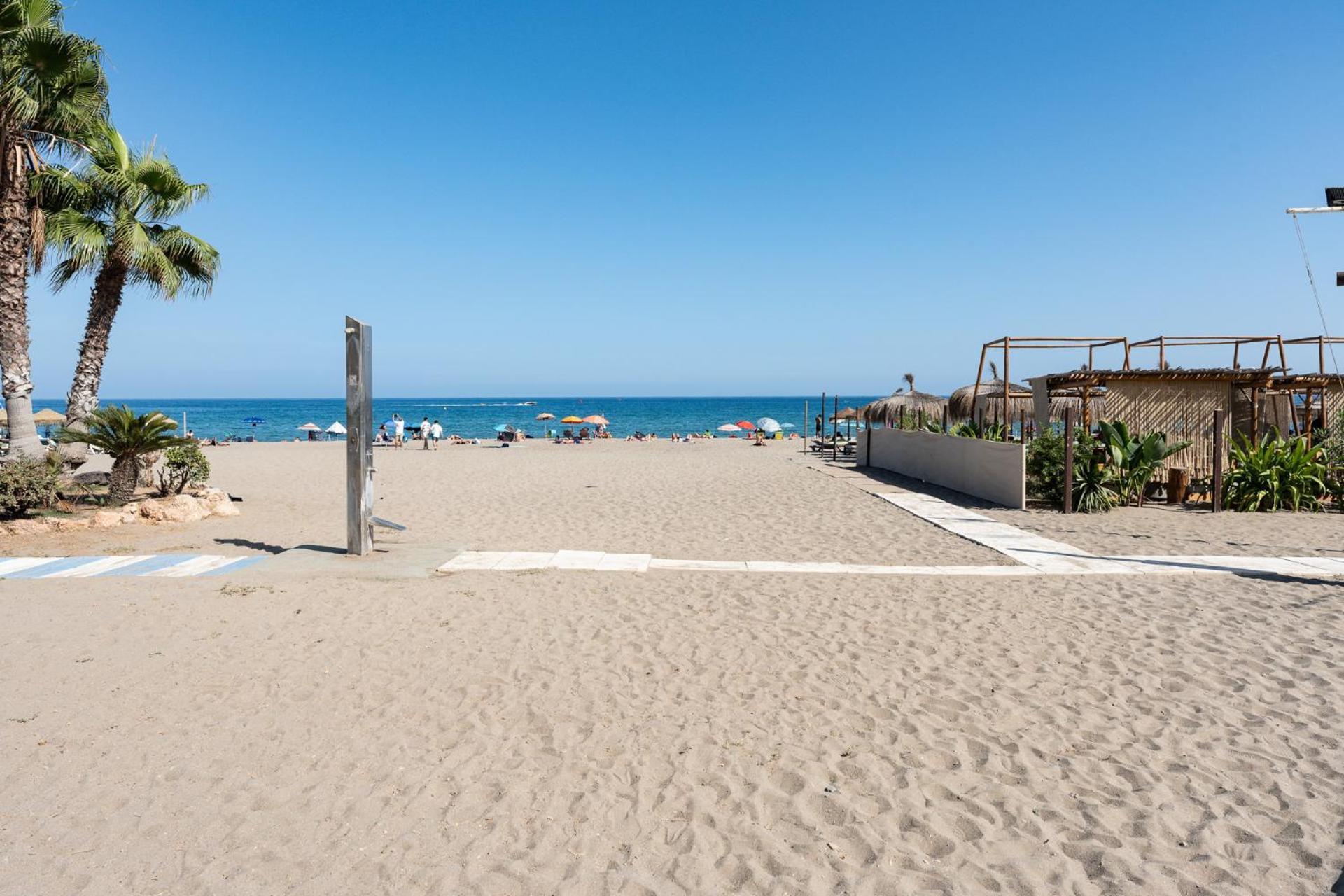 Malagasuite Las Palmeras Torremolinos Exterior foto