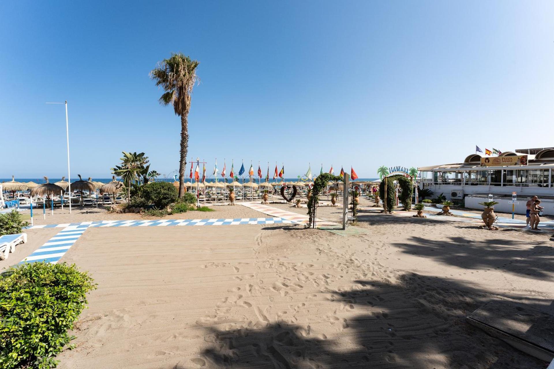 Malagasuite Las Palmeras Torremolinos Exterior foto